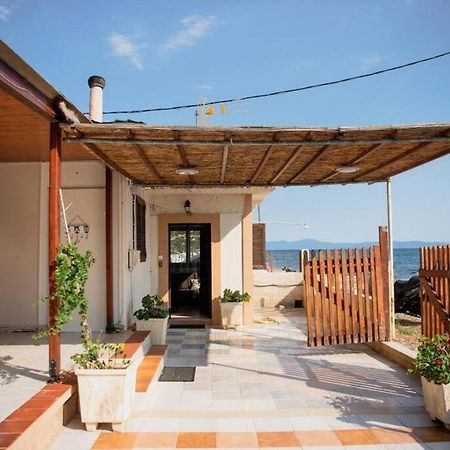 Karnagio Seafront In Agria Villa Káto Lekhónia Kültér fotó