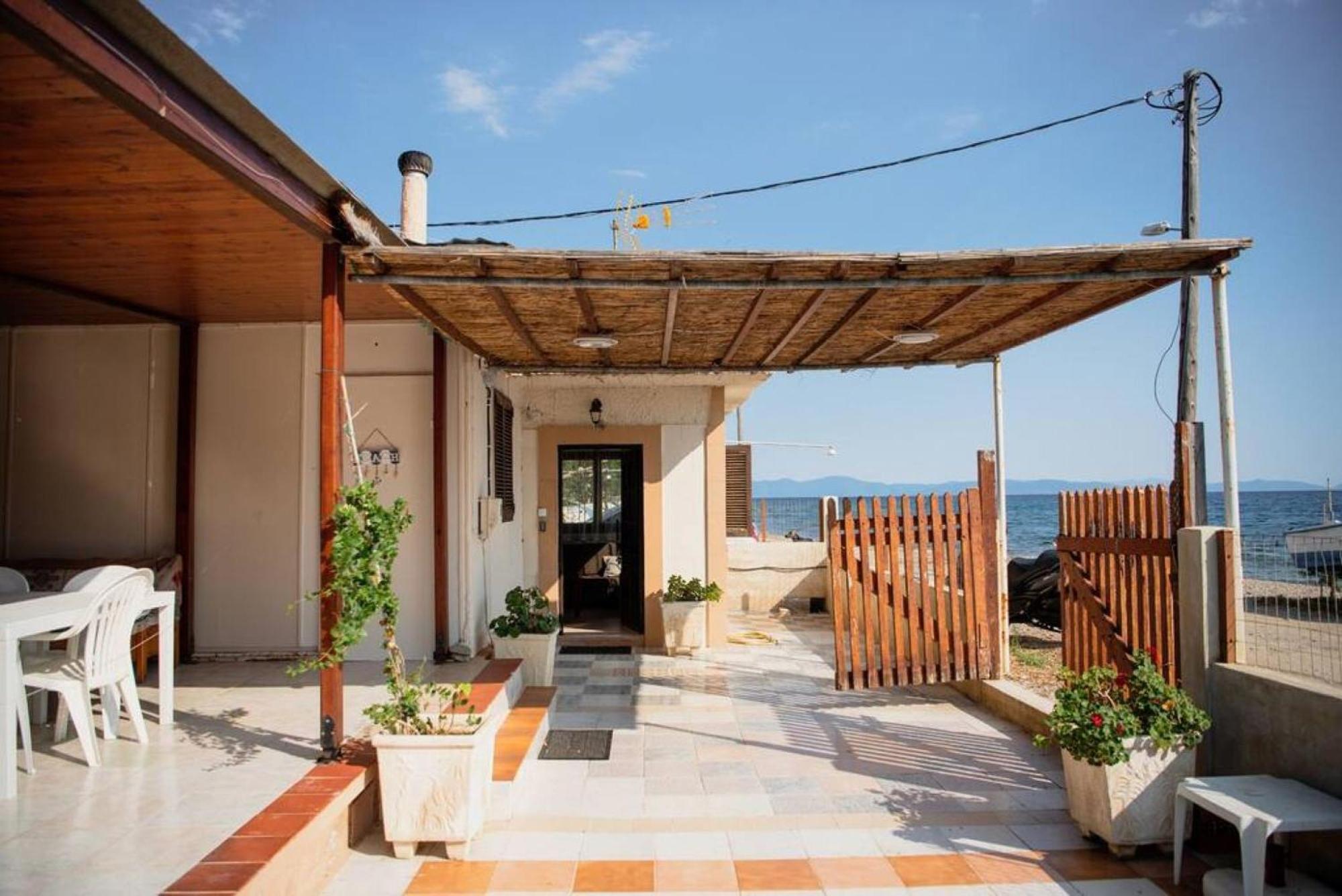 Karnagio Seafront In Agria Villa Káto Lekhónia Kültér fotó